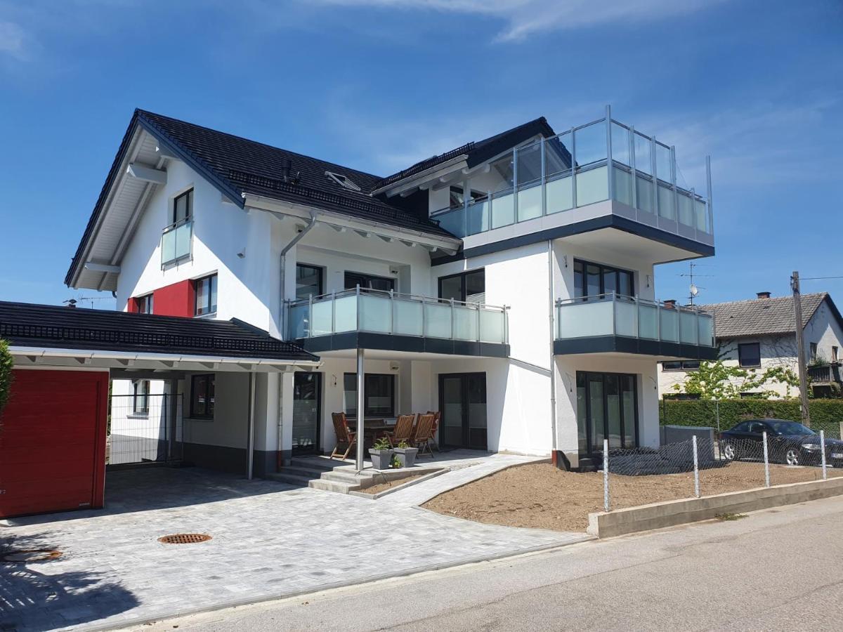Top-Moderne Und Geraeumige Ferienwohnung Assling Eksteriør bilde